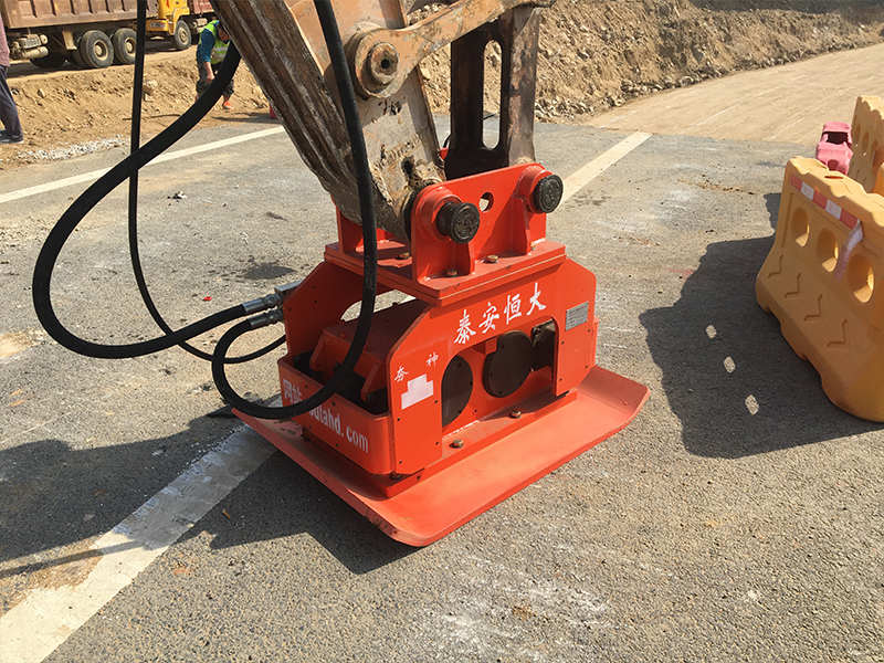 挖機(jī)振動夯 挖機(jī)振動夯